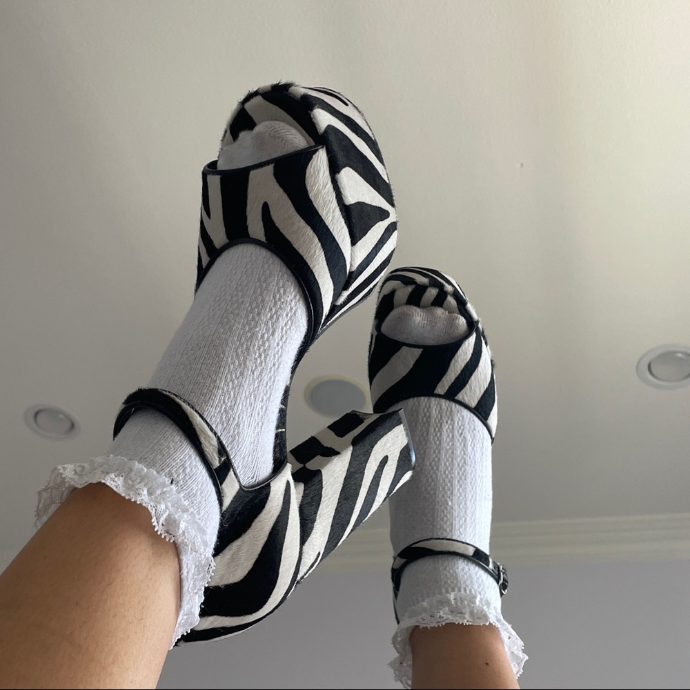 BRAND NEW Mulberry Zebra Print Heels